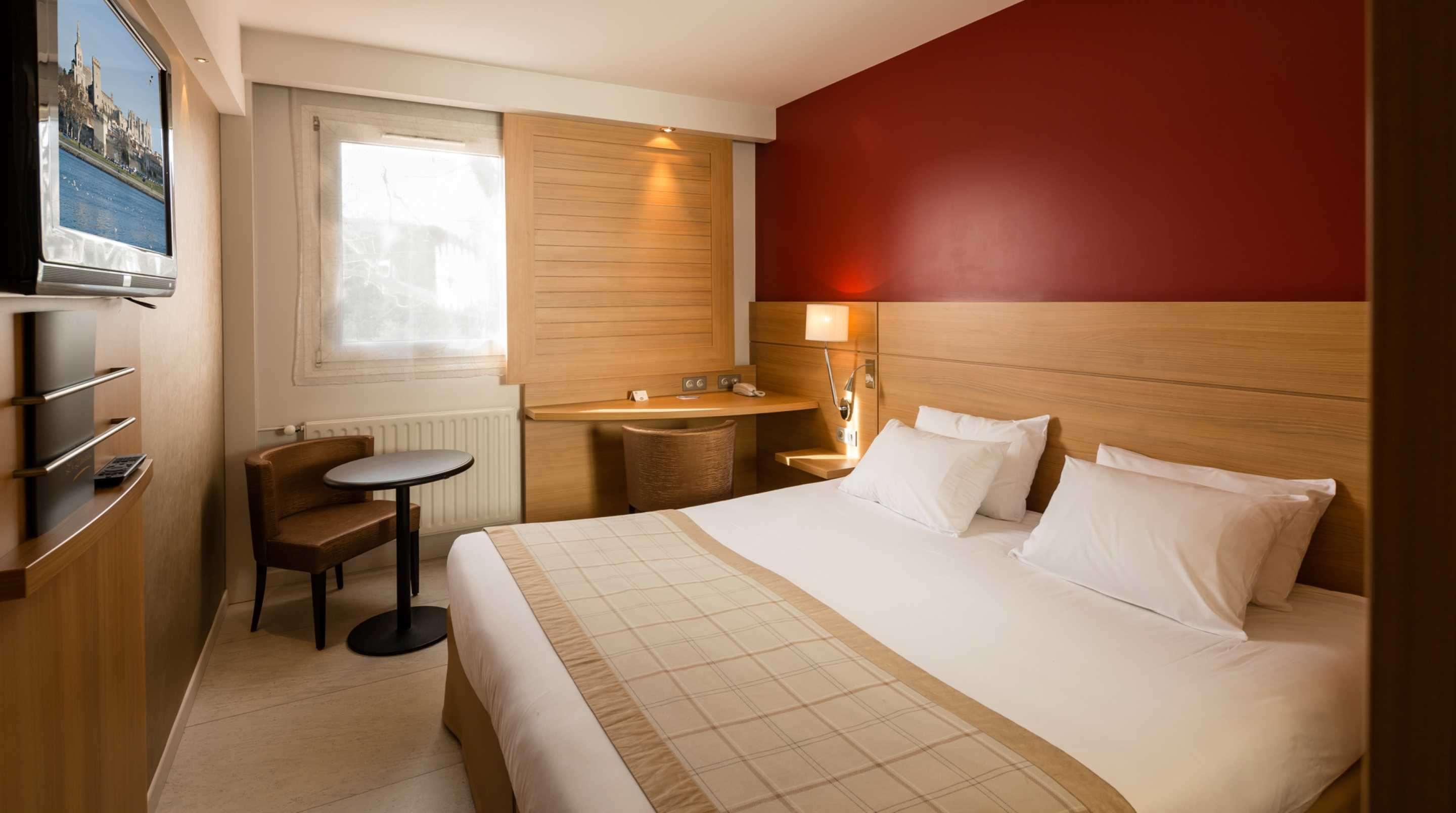 Best Western Plus Le Lavarin Avignon Exterior photo