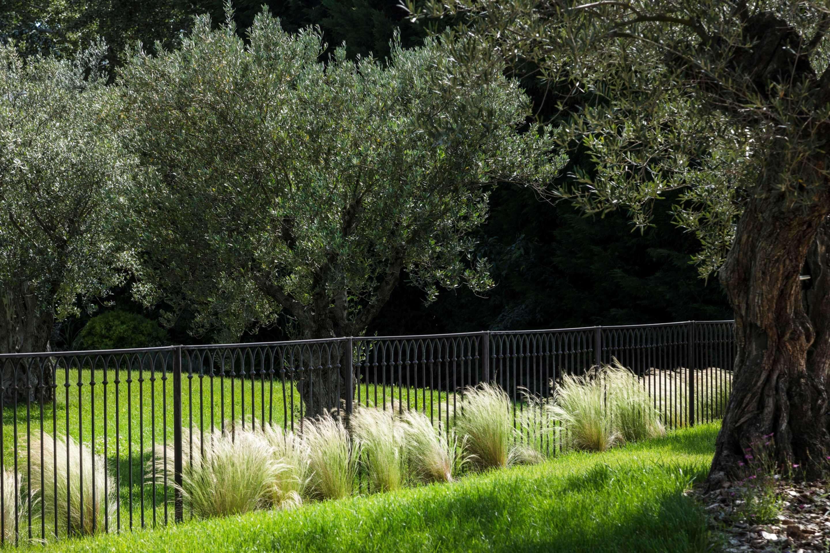 Best Western Plus Le Lavarin Avignon Exterior photo