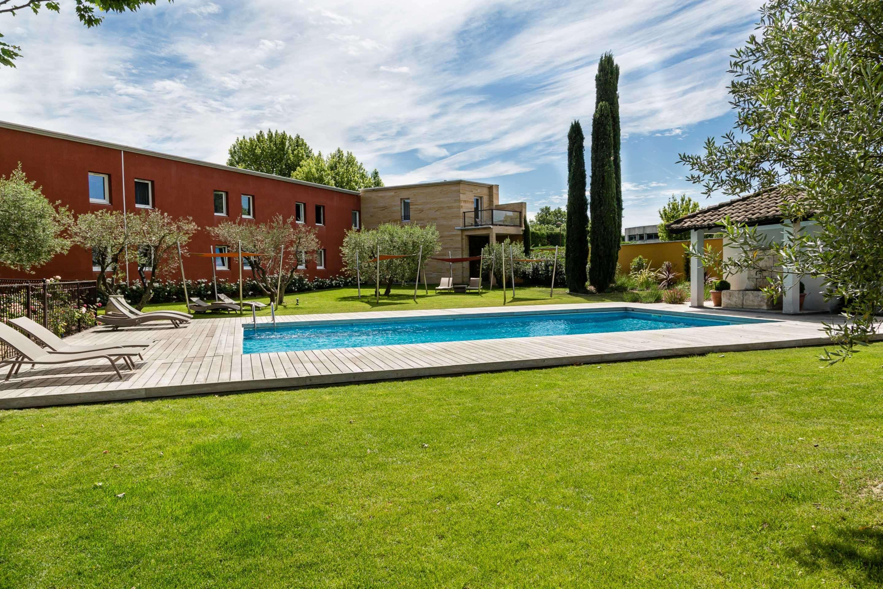 Best Western Plus Le Lavarin Avignon Exterior photo